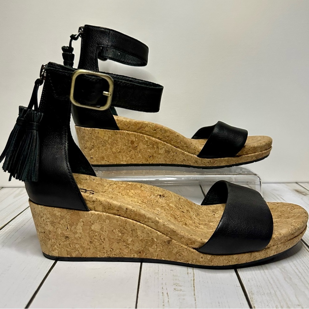 UGG Zoe Leather Open Toe Wedge Cork Sandal Ankle Strap Black Size 9 Espadrille